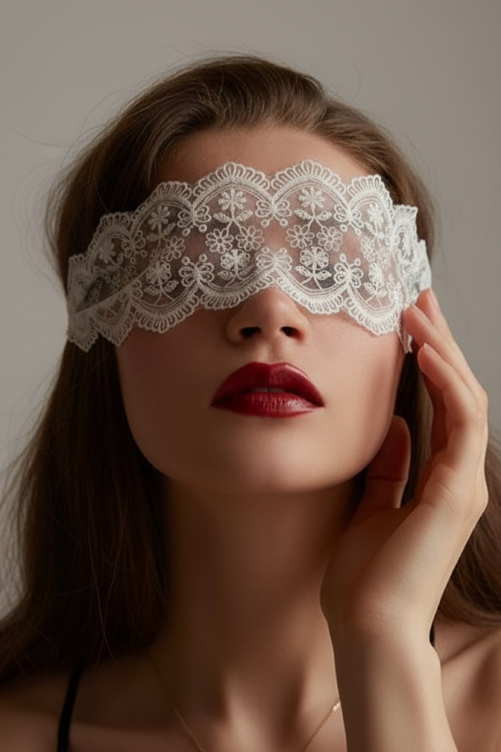 Masque Abigaël en dentelle Blanc